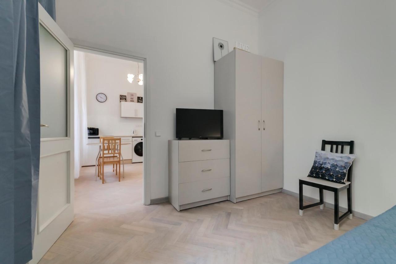Vita Nejedleho Apartments Prague Exterior photo